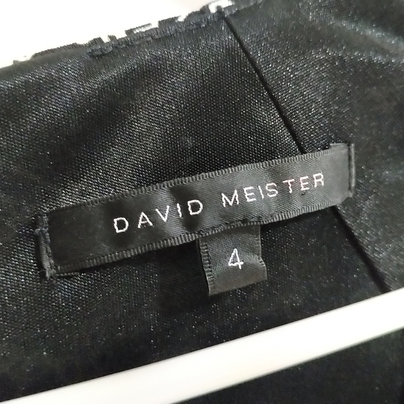 ✨SALE: 2 for 50% off!✨ David Meister circles 3/4 dress - small - Picture 4 of 4